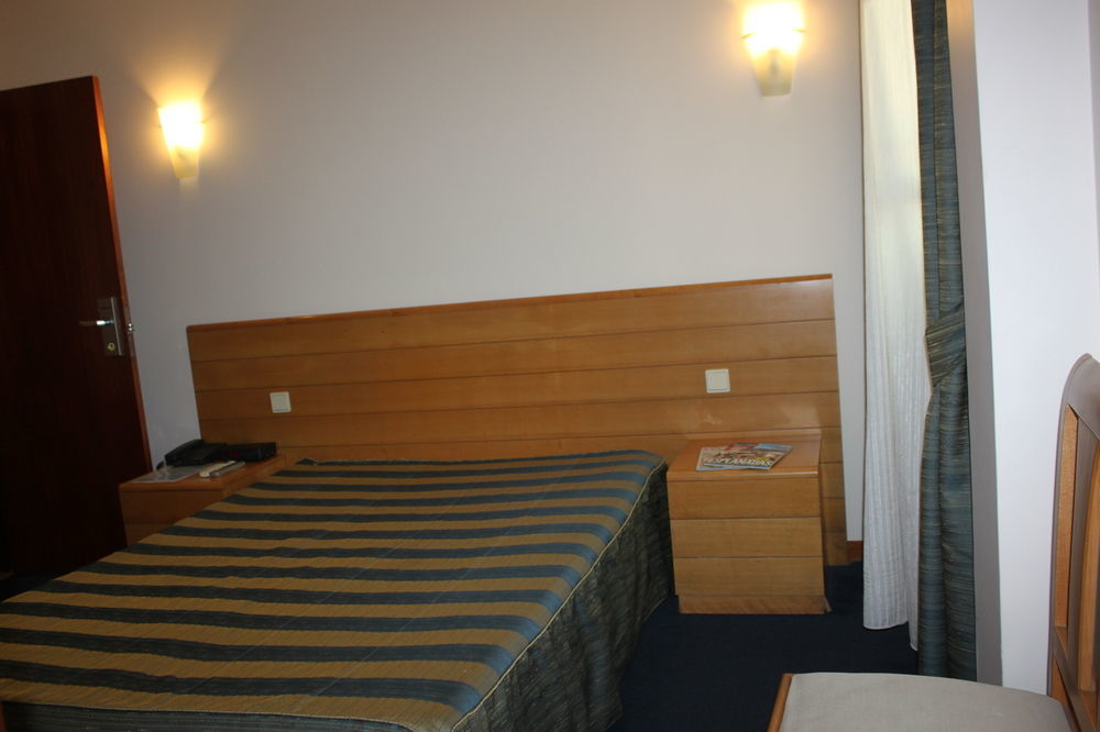 Hotel Quasar Pedroucos  Экстерьер фото