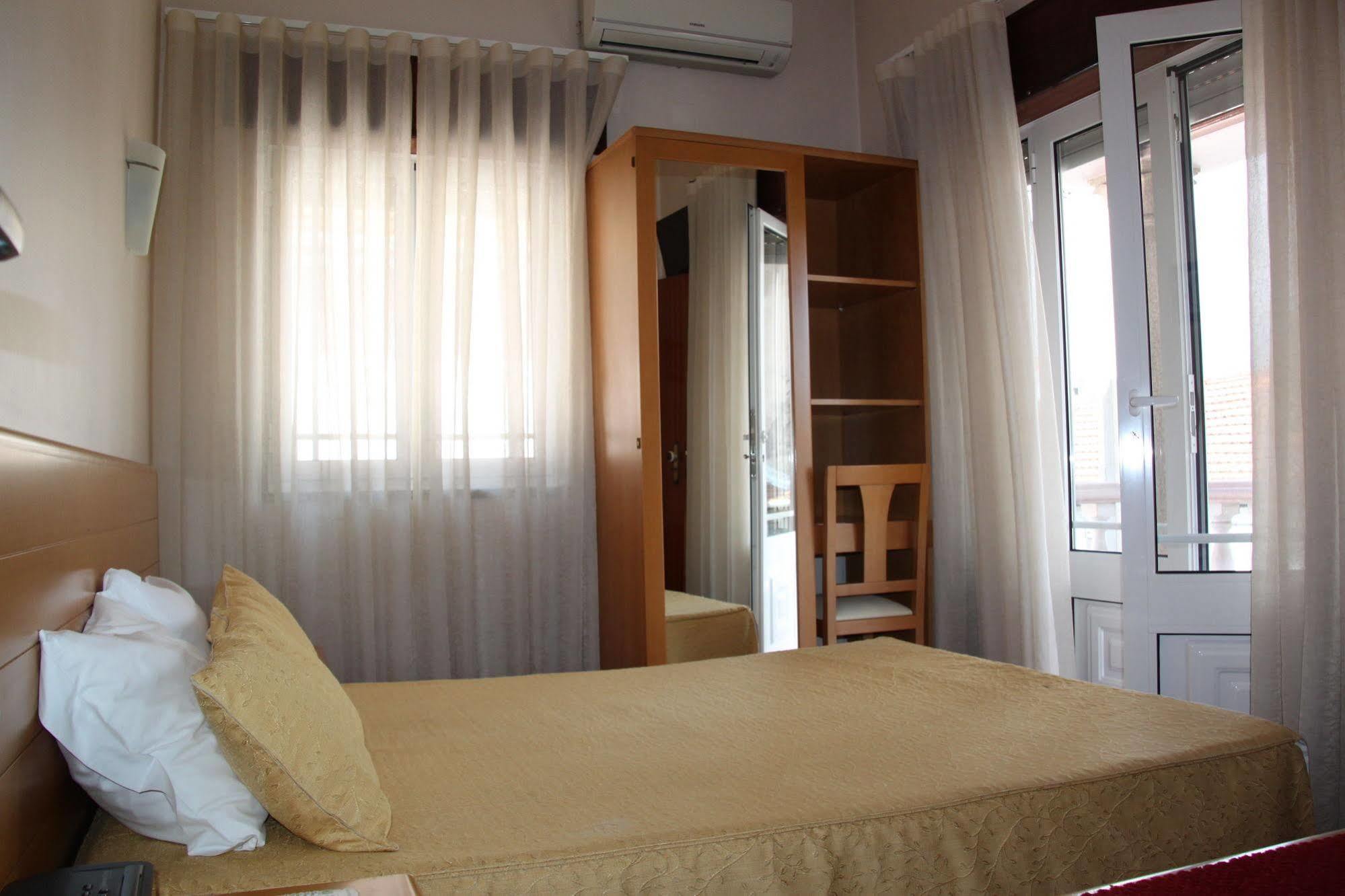 Hotel Quasar Pedroucos  Экстерьер фото
