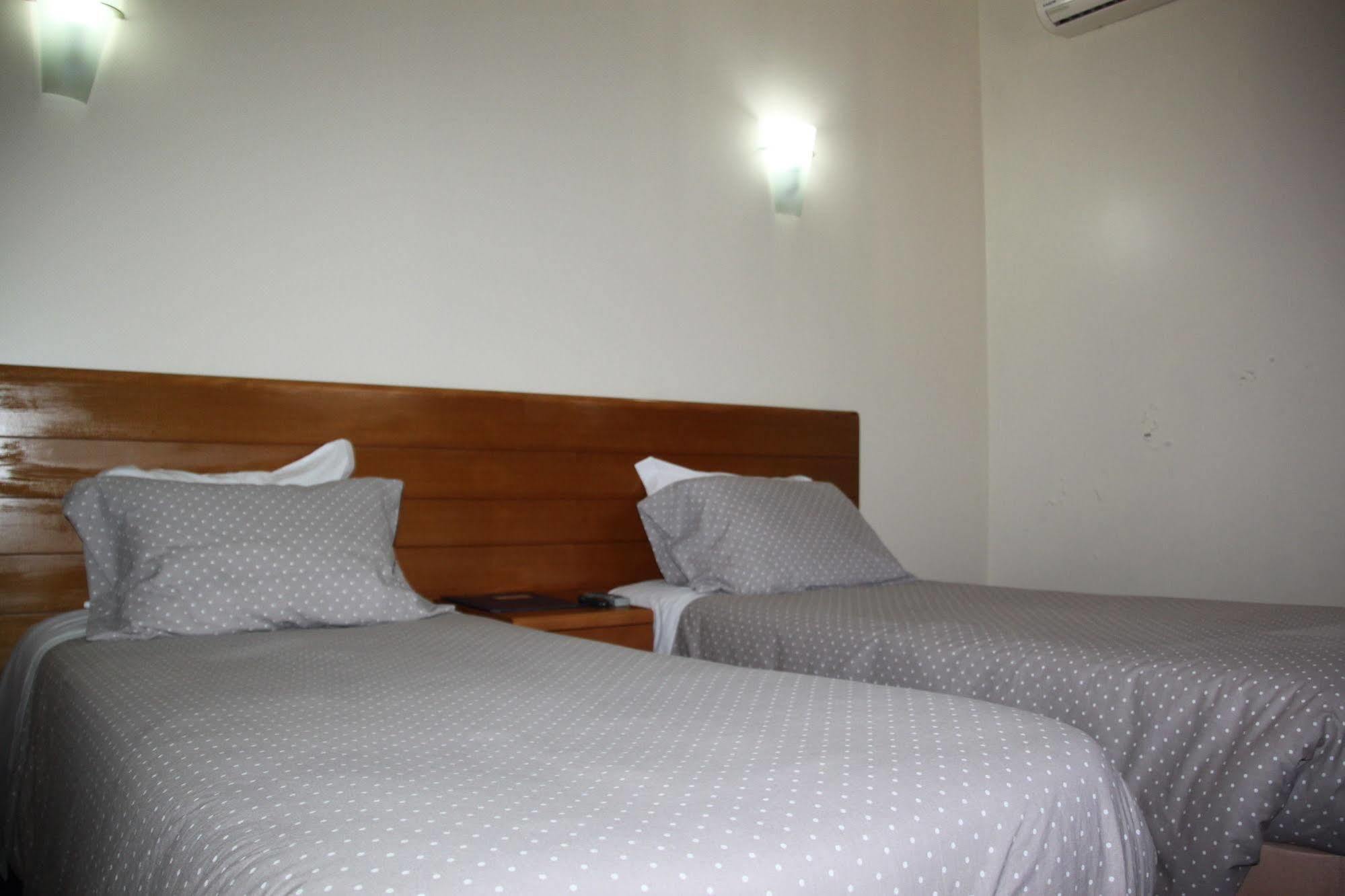 Hotel Quasar Pedroucos  Экстерьер фото