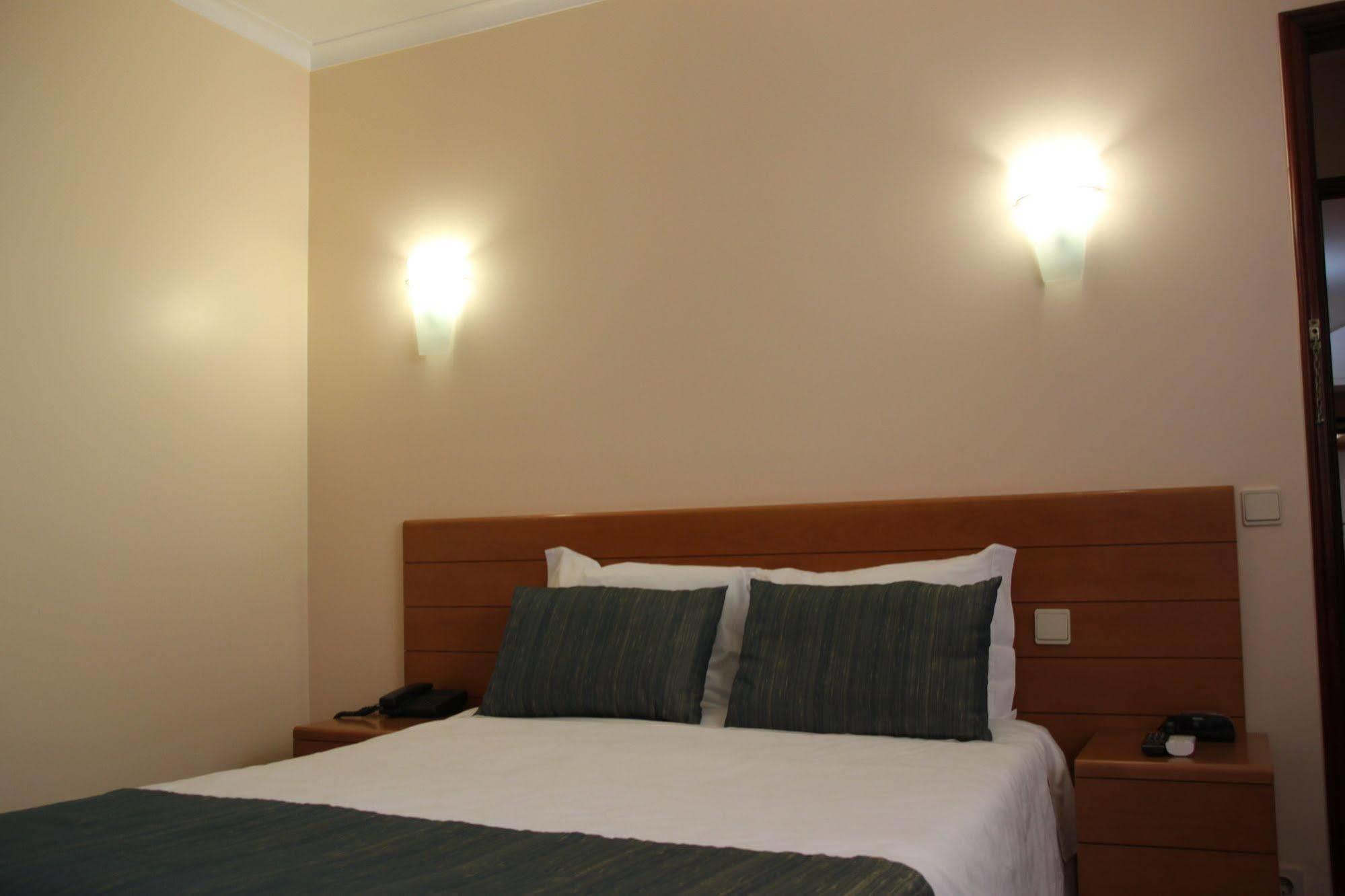 Hotel Quasar Pedroucos  Экстерьер фото