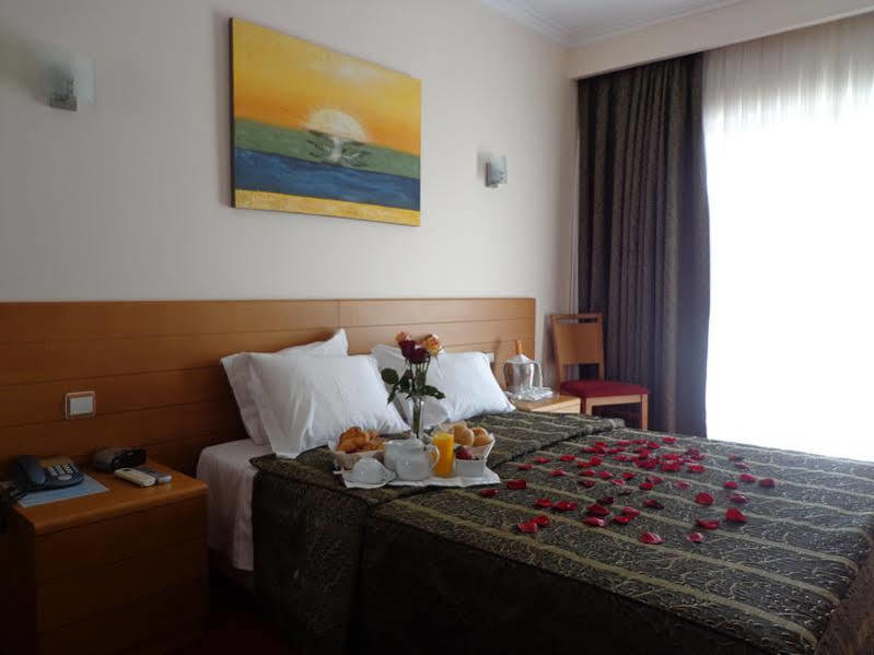Hotel Quasar Pedroucos  Экстерьер фото