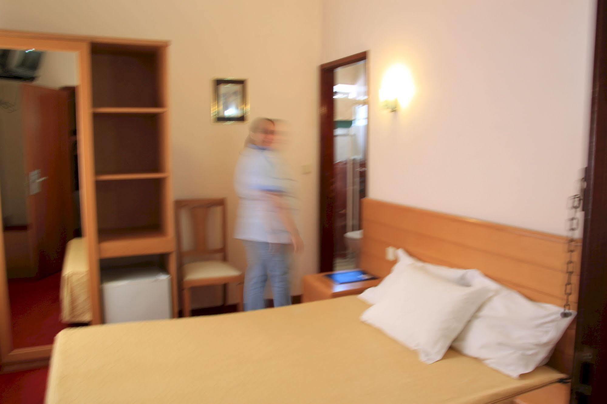 Hotel Quasar Pedroucos  Экстерьер фото