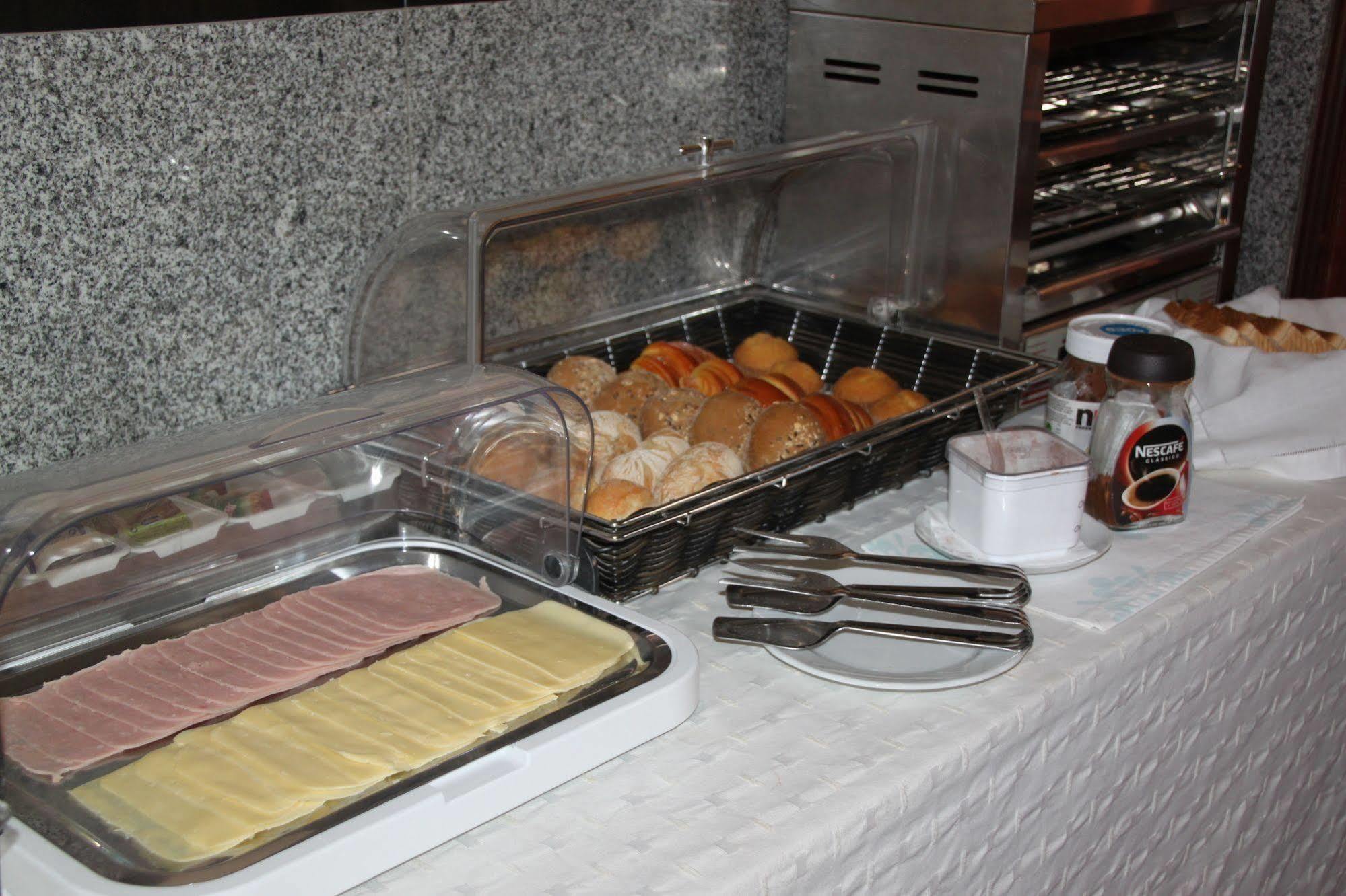 Hotel Quasar Pedroucos  Экстерьер фото