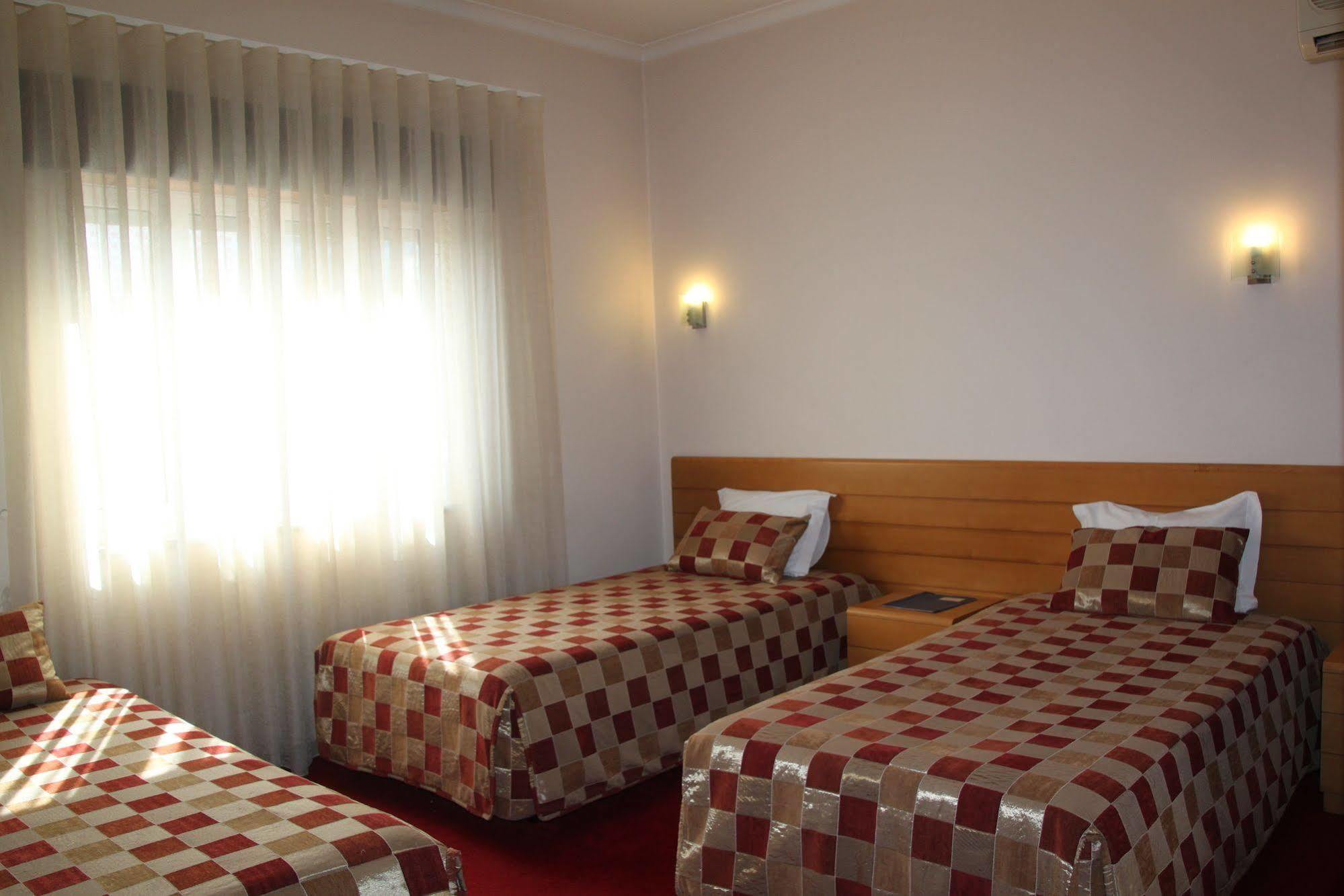 Hotel Quasar Pedroucos  Экстерьер фото
